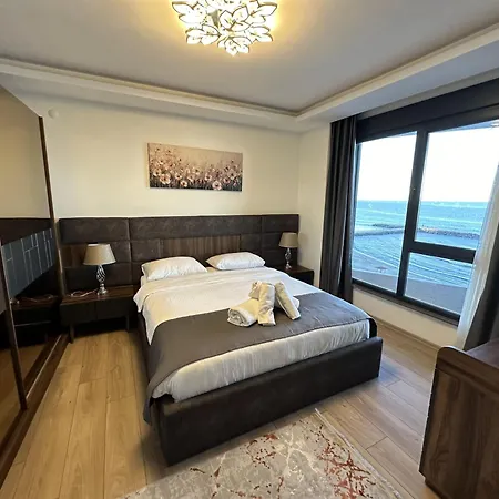 Apartment Dreams Luxury Residences & Lifestyle *