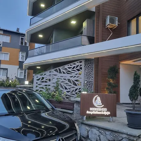 Apartment Dreams Luxury Residences & Lifestyle *
